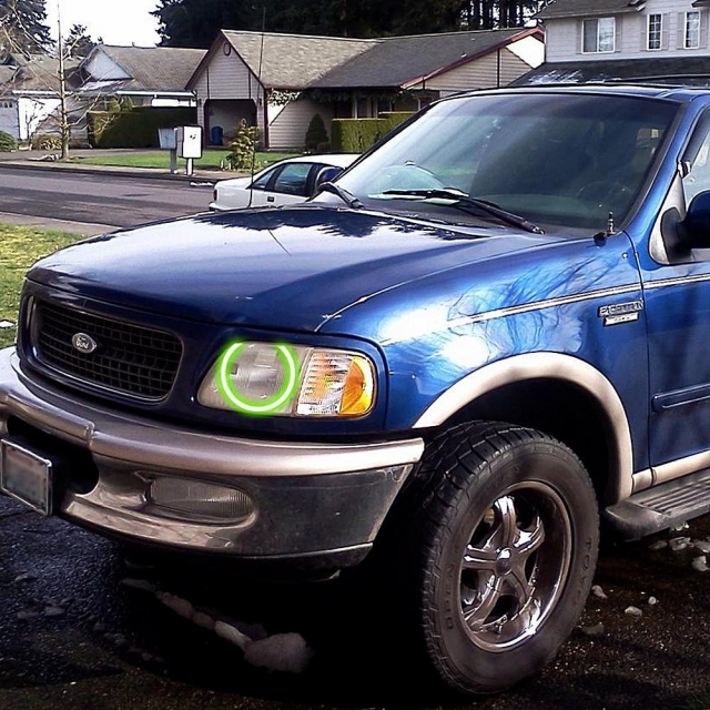 1997-2002 FORD EXPEDITION RGB HALO KIT w/ REMOTE main image
