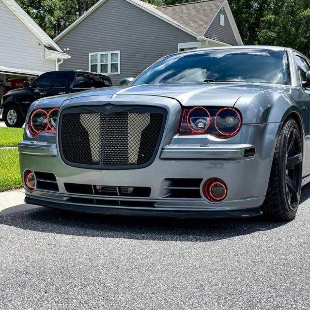 2005 chrysler 300 halo headlights